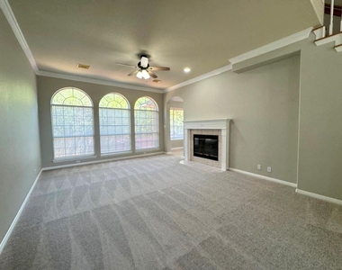 5844 Back Bay Ln - Photo Thumbnail 9