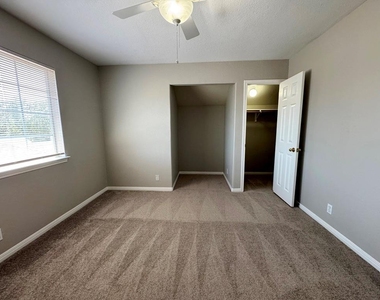5844 Back Bay Ln - Photo Thumbnail 32