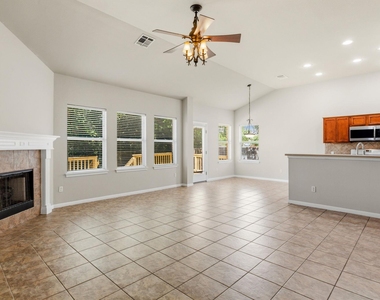 1216 Willowbrook Dr - Photo Thumbnail 20