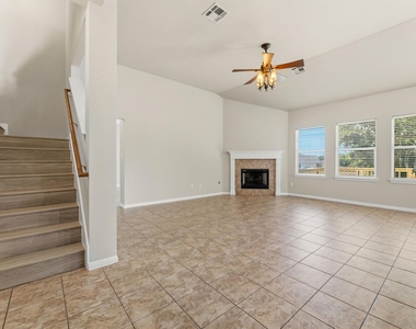 1216 Willowbrook Dr - Photo Thumbnail 18
