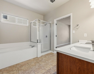 1216 Willowbrook Dr - Photo Thumbnail 34