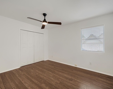 1706 Gatlinburg Dr - Photo Thumbnail 13