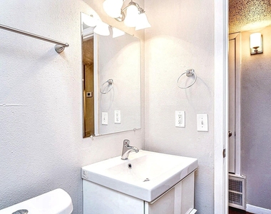4007 Avenue C - Photo Thumbnail 6