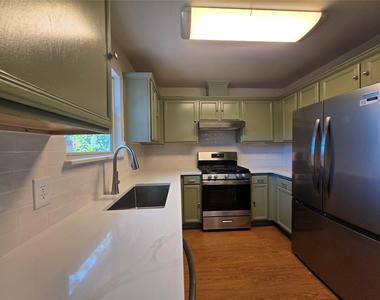 11602 Maybach Dr - Photo Thumbnail 12