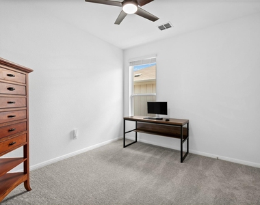 10813 Sentinel Dr - Photo Thumbnail 15