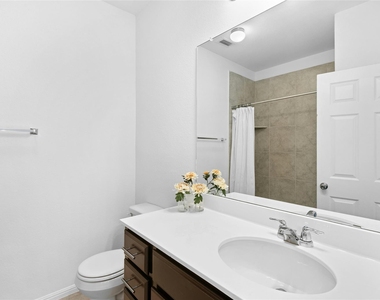 10813 Sentinel Dr - Photo Thumbnail 17