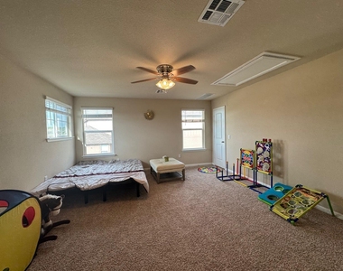 113 Queen Anne Dr - Photo Thumbnail 20