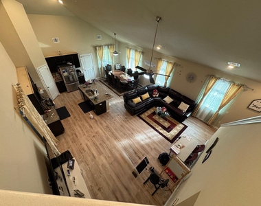 113 Queen Anne Dr - Photo Thumbnail 11