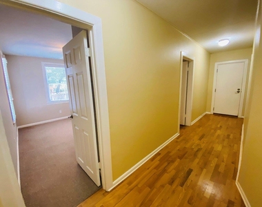 521 E Live Oak St - Photo Thumbnail 11