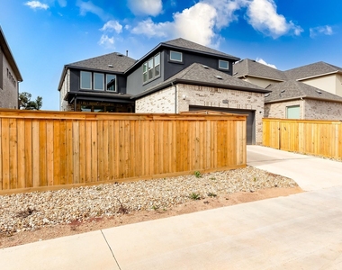 2808 Stone Branch Dr - Photo Thumbnail 31