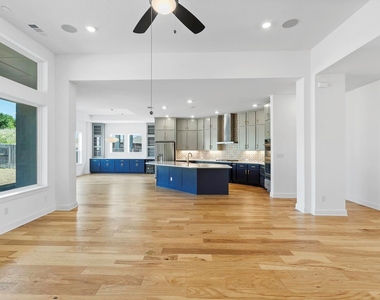 151 Starfire Dr - Photo Thumbnail 2