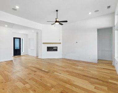 151 Starfire Dr - Photo Thumbnail 4