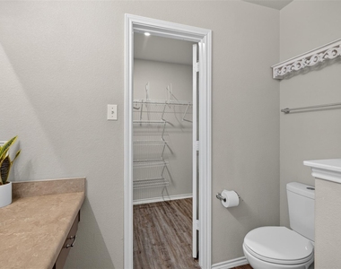 313 Wimberley St - Photo Thumbnail 20