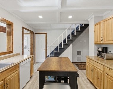 2505 Belaire West Ln - Photo Thumbnail 13