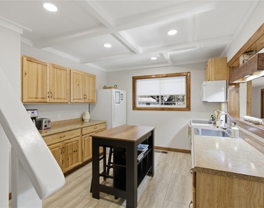 2505 Belaire West Ln - Photo Thumbnail 10