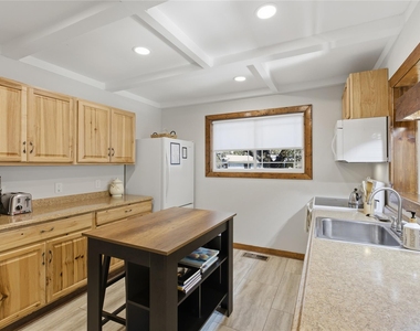 2505 Belaire West Ln - Photo Thumbnail 11