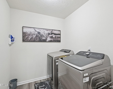 6787 Sandle Drive - Photo Thumbnail 23