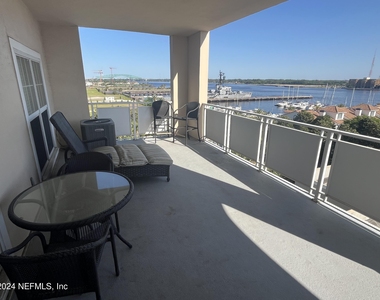 400 E Bay Street - Photo Thumbnail 57