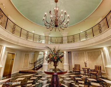 400 E Bay Street - Photo Thumbnail 11