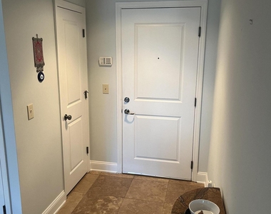 400 E Bay Street - Photo Thumbnail 50