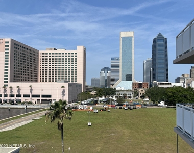 400 E Bay Street - Photo Thumbnail 61