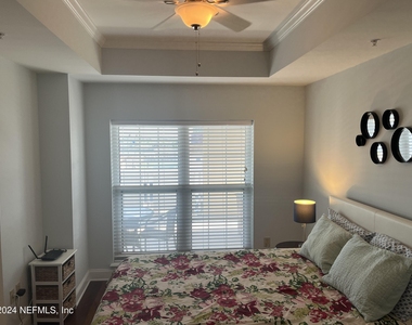 400 E Bay Street - Photo Thumbnail 63