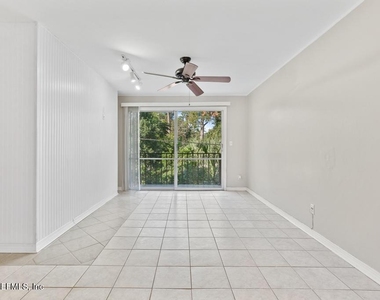 1618 El Camino Road - Photo Thumbnail 4