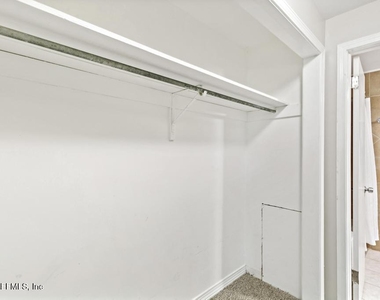 1618 El Camino Road - Photo Thumbnail 20
