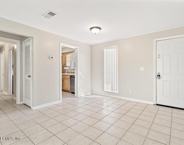 1618 El Camino Road - Photo Thumbnail 2