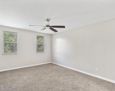 1618 El Camino Road - Photo Thumbnail 16