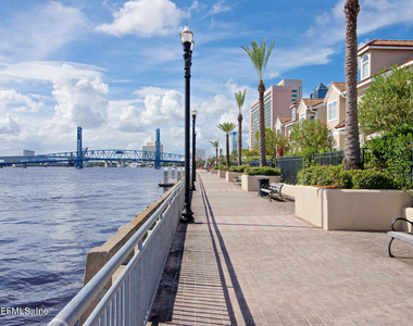 400 E Bay Street - Photo Thumbnail 37