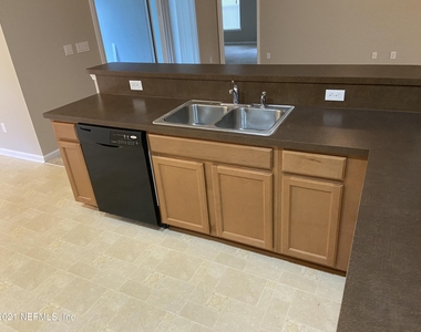 6332 Morse Avenue - Photo Thumbnail 9