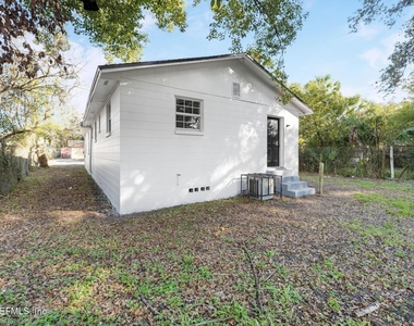 2816 Mars Avenue - Photo Thumbnail 22
