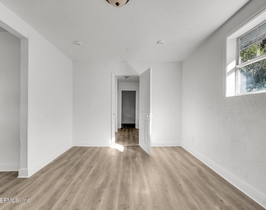 2816 Mars Avenue - Photo Thumbnail 17