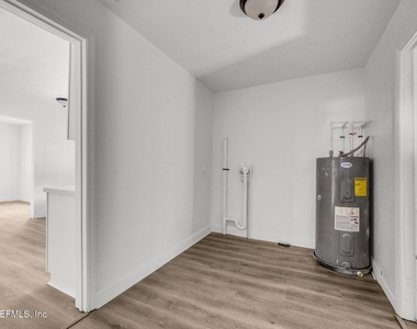 2816 Mars Avenue - Photo Thumbnail 11