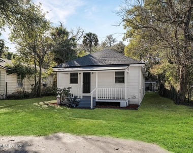 2816 Mars Avenue - Photo Thumbnail 3