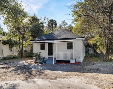 2816 Mars Avenue - Photo Thumbnail 2