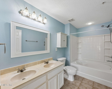 785 Oakleaf Plantation Parkway - Photo Thumbnail 15