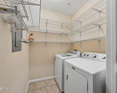 785 Oakleaf Plantation Parkway - Photo Thumbnail 23