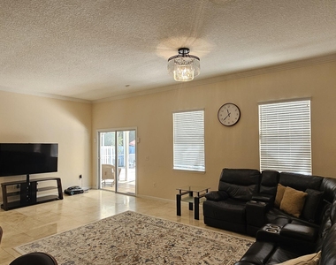 3349 Warnell Drive - Photo Thumbnail 14