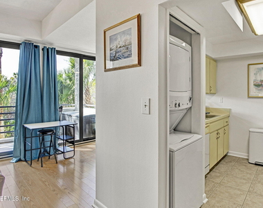 743 Spinnakers Reach Drive - Photo Thumbnail 5