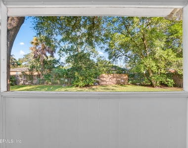 6338 Mercer Circle W - Photo Thumbnail 18