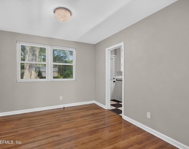 6338 Mercer Circle W - Photo Thumbnail 10