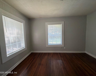 9116 Adams Avenue - Photo Thumbnail 16