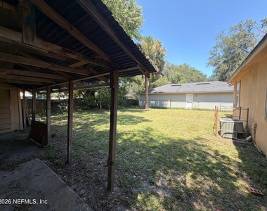 9116 Adams Avenue - Photo Thumbnail 4