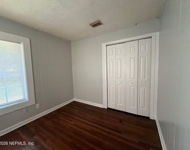 9116 Adams Avenue - Photo Thumbnail 17