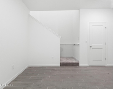 28 Disston Cove - Photo Thumbnail 6