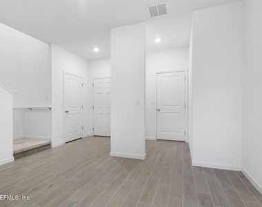 28 Disston Cove - Photo Thumbnail 8