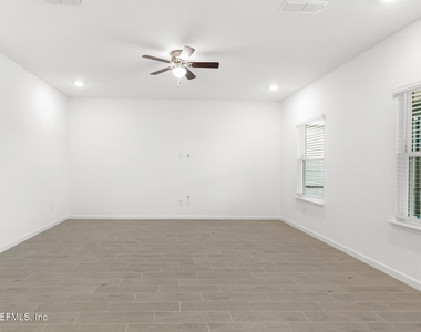 28 Disston Cove - Photo Thumbnail 15
