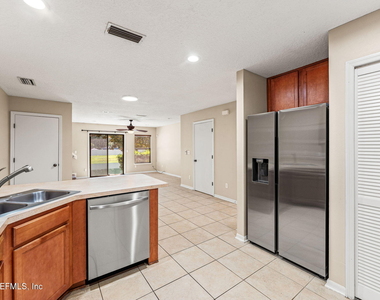 4613 Gerber Court - Photo Thumbnail 10